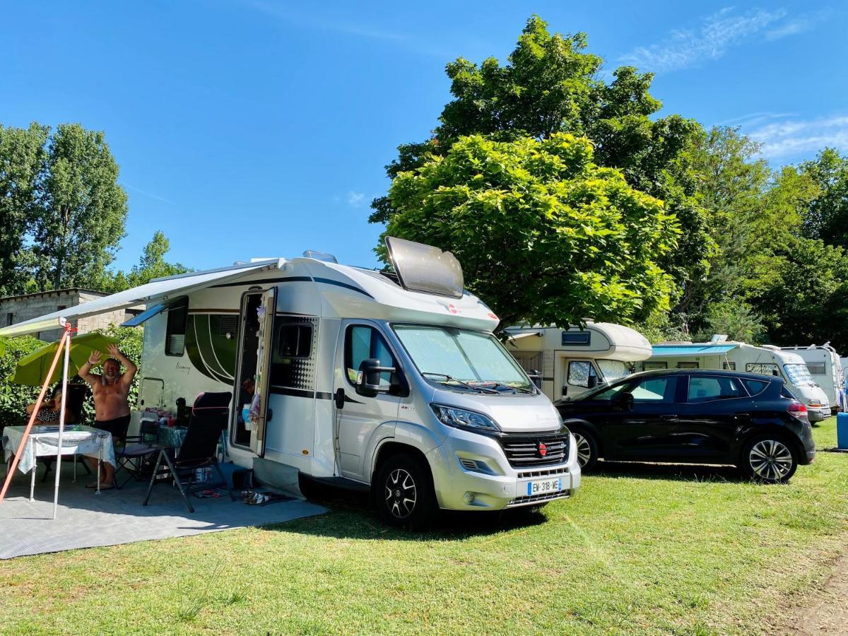 Camping Paradis Family Des Issoux Lalevade-dʼArdèche Bagian luar foto