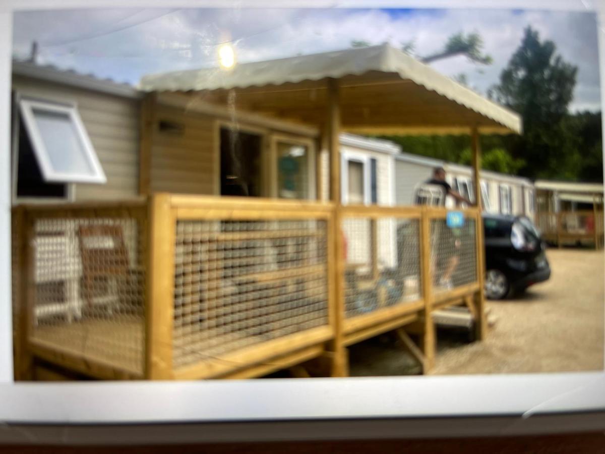 Camping Paradis Family Des Issoux Lalevade-dʼArdèche Bagian luar foto