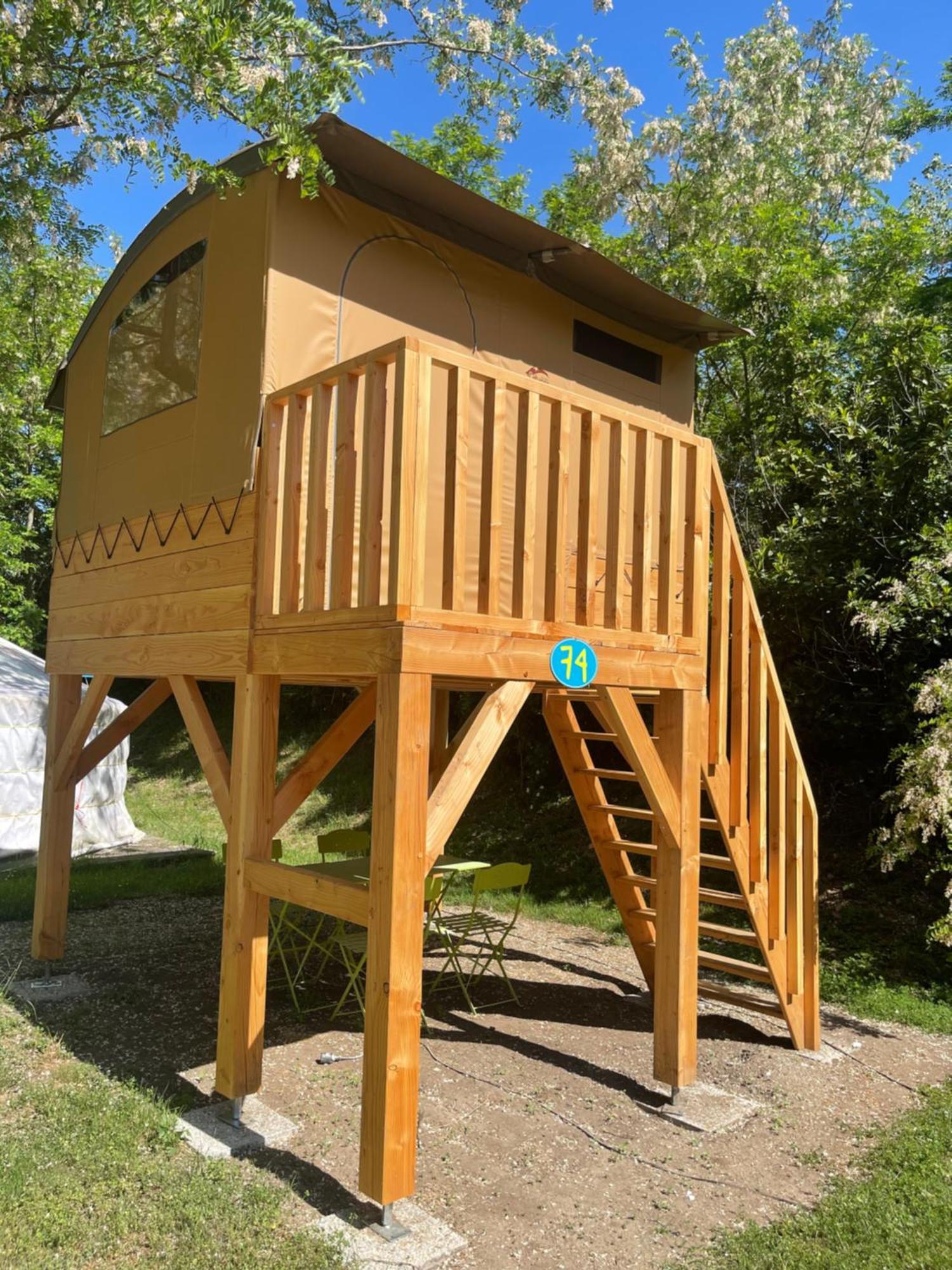 Camping Paradis Family Des Issoux Lalevade-dʼArdèche Bagian luar foto